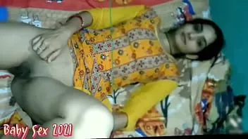 Putar Video seks xxx India tentang vagina sialan dan menjilat
