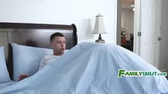 Putar Latina Step-Sister mengejutkan saya dengan blowjob mungil kurus