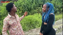 play Ebony Milf se follan duro en su pueblo durante la Navidad