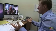 play يحصل جبهة مورو الشقراء الكبيرة على شاعر المليون على البطيخ