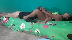 Play Amateur Wife Goes Wild with Delivery Guy - Hot Home Video