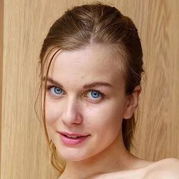 Pornoster Lana Broks