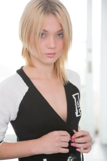 Pornoster Dakota Skye